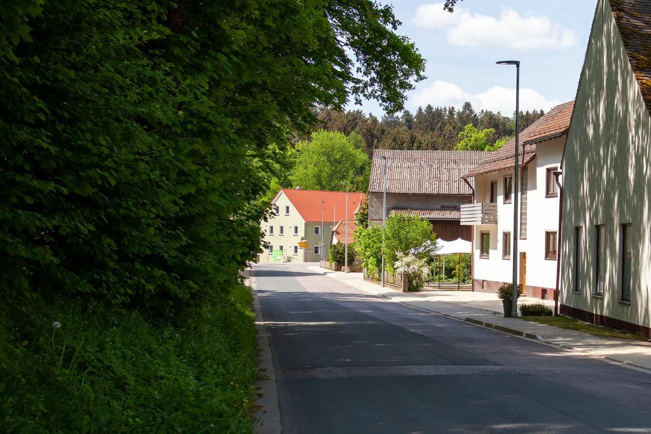 Zwick Apartments Kammerstein Exteriör bild